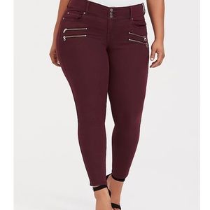 Torrid Jegging Super Stretch Burgundy Red 14 Short